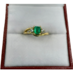 Anillo Emerald Golden Grace